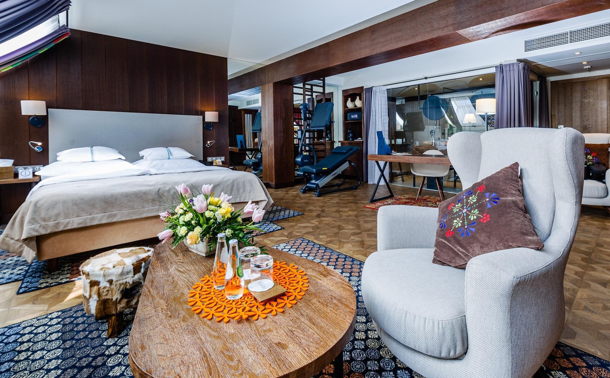 Hotel Bristol Tradition And Luxury Rzeszów Exterior foto Suite