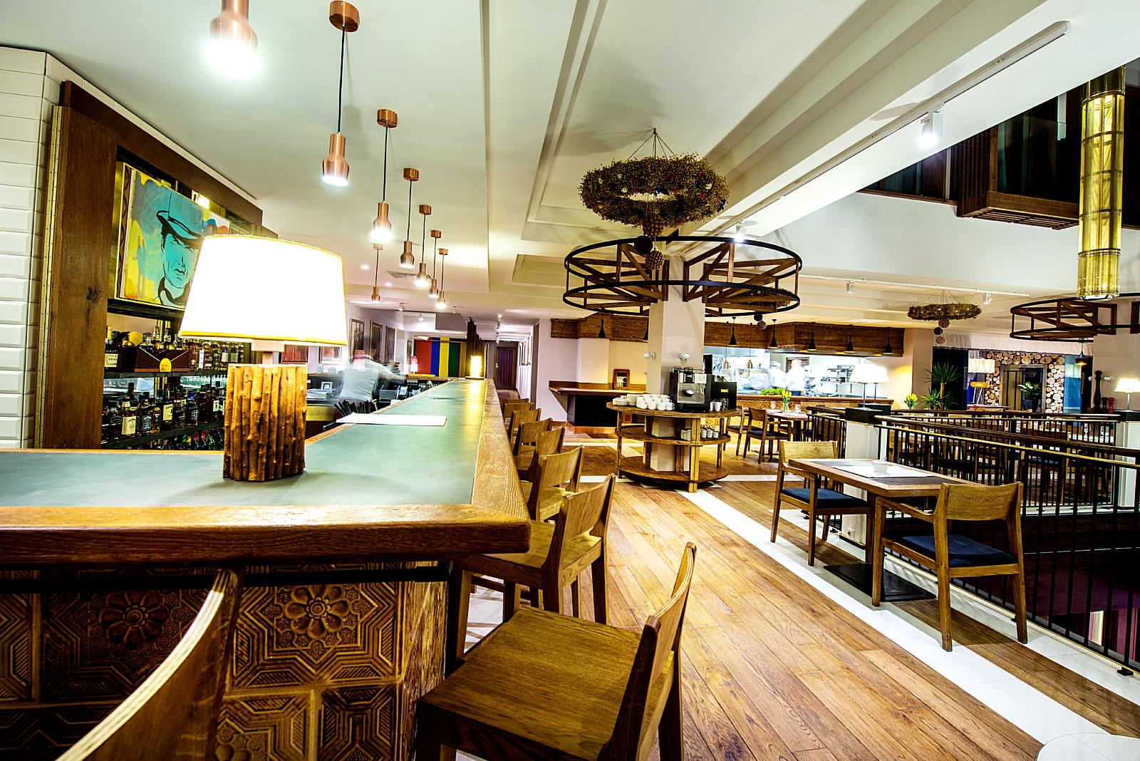 Hotel Bristol Tradition And Luxury Rzeszów Exterior foto The interior of the restaurant