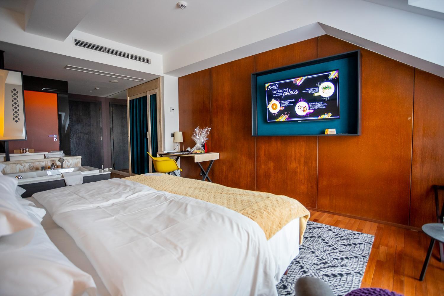Hotel Bristol Tradition And Luxury Rzeszów Exterior foto A room at the hotel